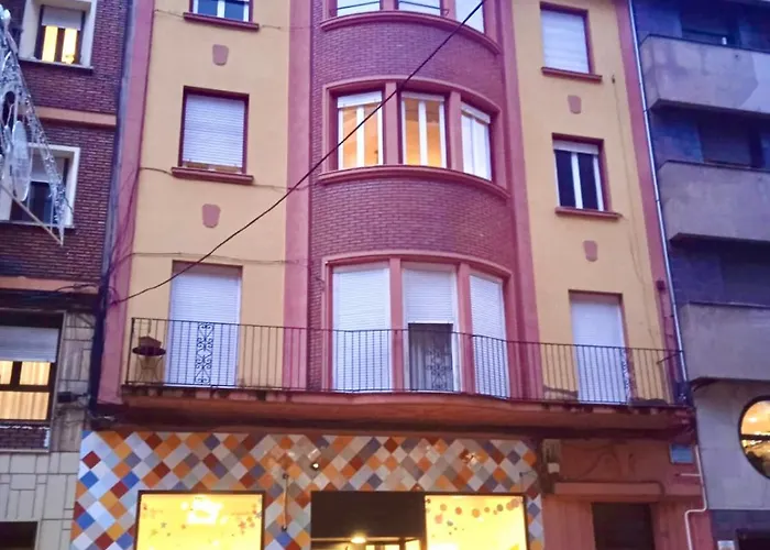 Antolin Yellow Door